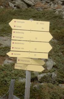 Beschilderung am Joch