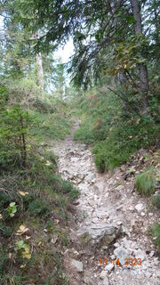 Steig Richtung oberer Parkplatz