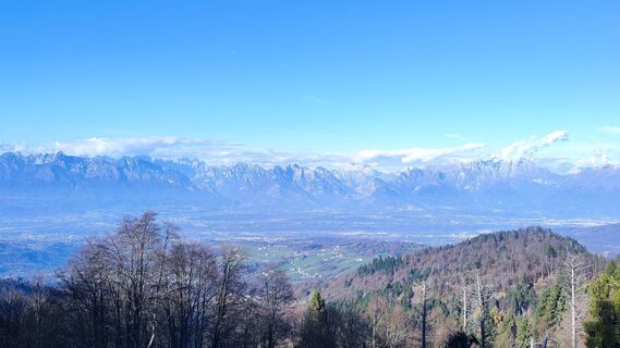 Zdjęcie z Ivana Kostic wzdłuż trasy