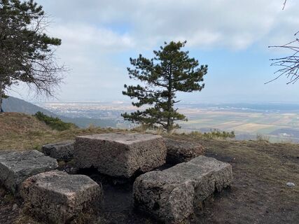 Aussicht vom Engelberg Richtung Wiener Neustadt und über das Steinfeld