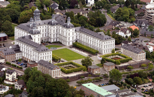 Blick auf Schloss Bensberg