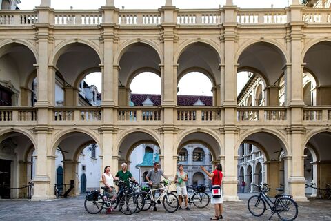 Radstadtführung im Landhaushof in Graz