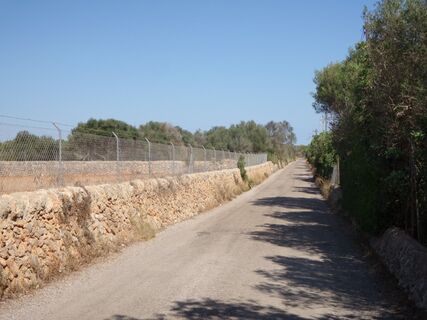 Hinweg auf Gemeindestraße (s'Horta-Cala Marçal) nach Osten in Richtung Cala Marcal (etwa 7 km)