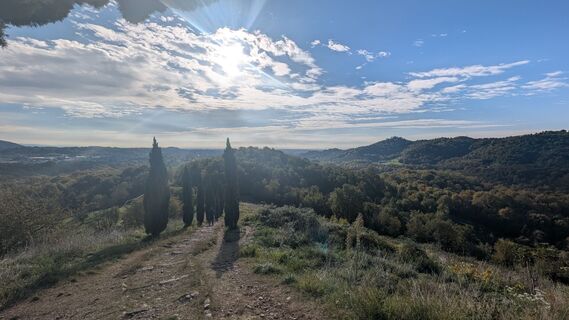 Zdjęcie z Stefano Manzoni wzdłuż trasy