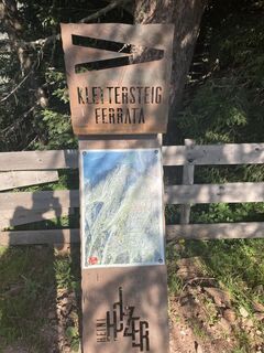 Einstieg zum Klettersteig