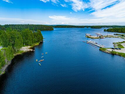 Von Petäisenniska zum Nuasjärvi, Kajaani