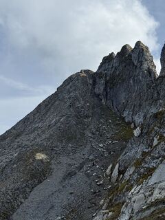 Fotografija s spletne strani Arges17 na poti