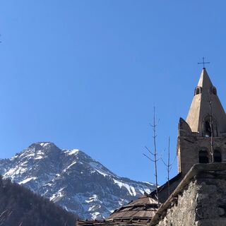 Monte Chaberton und der Glockenturm von Desertes