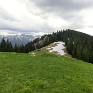 Gipfel Niederbleick, Bleick Hütte