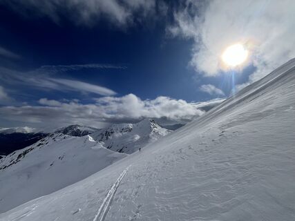 Zdjęcie z Patrick Kohlhofer wzdłuż trasy
