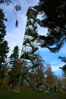 Lembergturm von nah