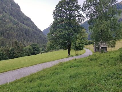 Auf dem Ahornweg ins Obertal