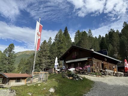 Фото с сайта Hermann Czerweny во время экскурсии