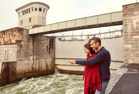Schleuse bei Donaukraftwerk Ybbs-Persenbeug