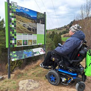 Barrierefreies Informationstafel