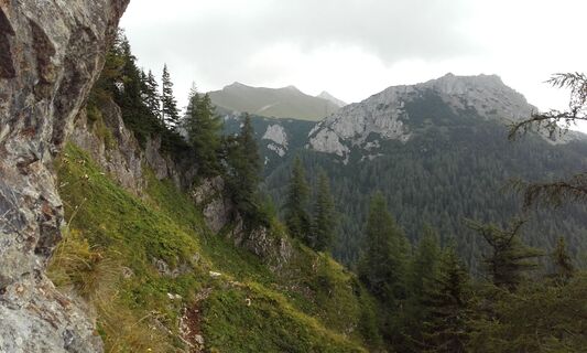 Blick auf Leobner Mauer und Trenchtling