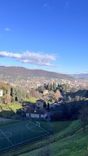 Fotografija s spletne strani Dazza na poti