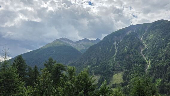 Foto von kahlesza entlang der Tour