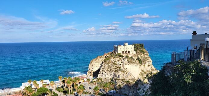 Fotografija s spletne strani Anett Rittinger na poti