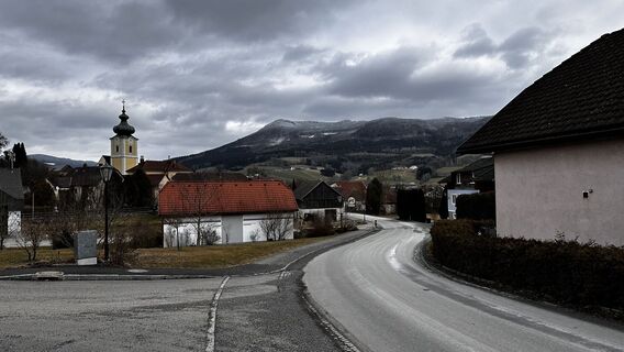 Fotografija s spletne strani Balázs Zeley na poti