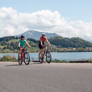 Radfahren am Großen Alpsee