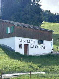 Fotografija s spletne strani Ewald Zweifel na poti