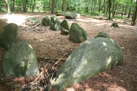 Großsteingrab am Giebichenstein