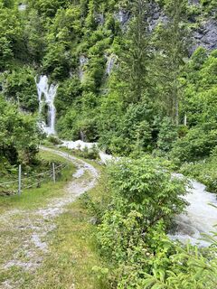 Fotografija s spletne strani Flink na poti