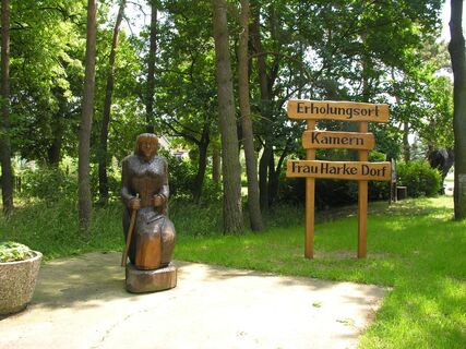 Frau Harke in Kamern