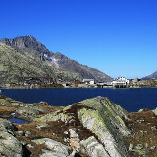Grimselsee mit Grimsel Hospiz