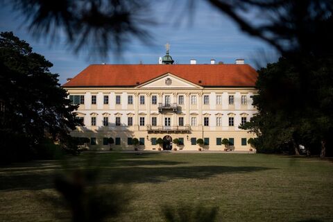 Zu den Schlössern Valdice und Lednice
