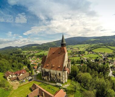 Die Wolfgangskirche in Kirchberg am Wechsel