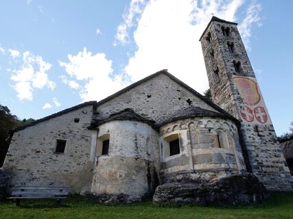 Die romanische Kirche San Carlo in Negrentino