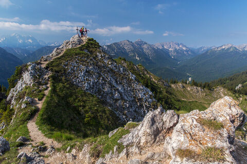 Hüttenwanderung - Blick auf Wetterstein und Ammergauer Alpen am Teufelstättkopf