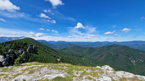 Fotografija s spletne strani EP87 na poti