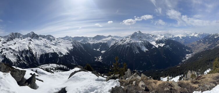 Foto von Streets entlang der Tour