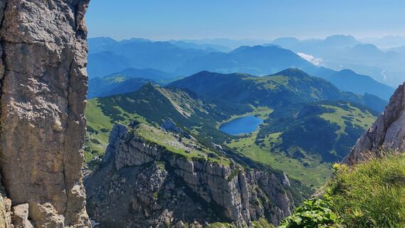Blick vom Schafsteigsattel zum Zireiner See