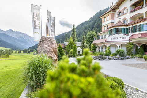 Wellness- &amp; Familienhotel Hanneshof