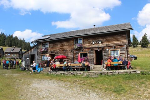 Die Halterhütte gleich neben dem Hinteralmhaus