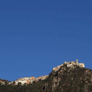 Bonson – auf seinem Felsvorsprung