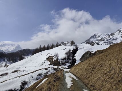 Fotografija s spletne strani Guido Lovati na poti
