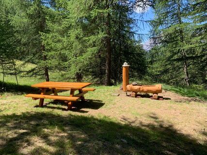 Picknickplatz Pfad 12