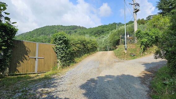 3.7 km Links halten