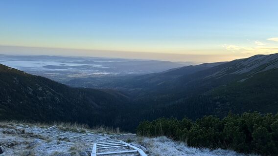 Foto von Z-Polen entlang der Tour
