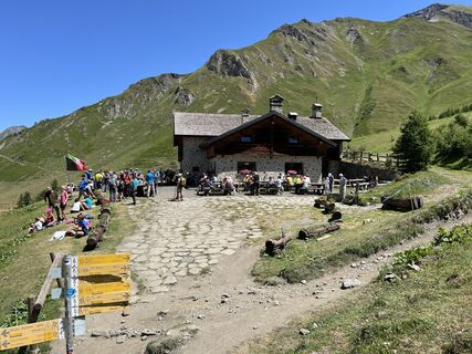 Fotografija s spletne strani Ivano Lucin na poti