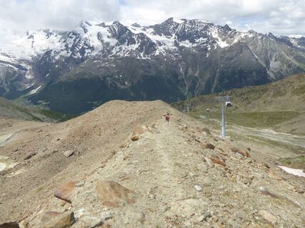 Weg auf der Moräne