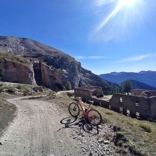 Höhlen von Seguret Kaserne - MTB