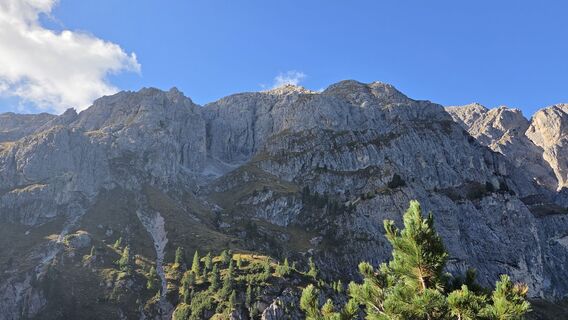 Foto da V Feurstein lungo il tour
