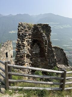 Fotografija s spletne strani Hans-Dieter Emil na poti