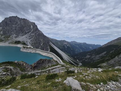 Photo de Andrea Formann le long du parcours